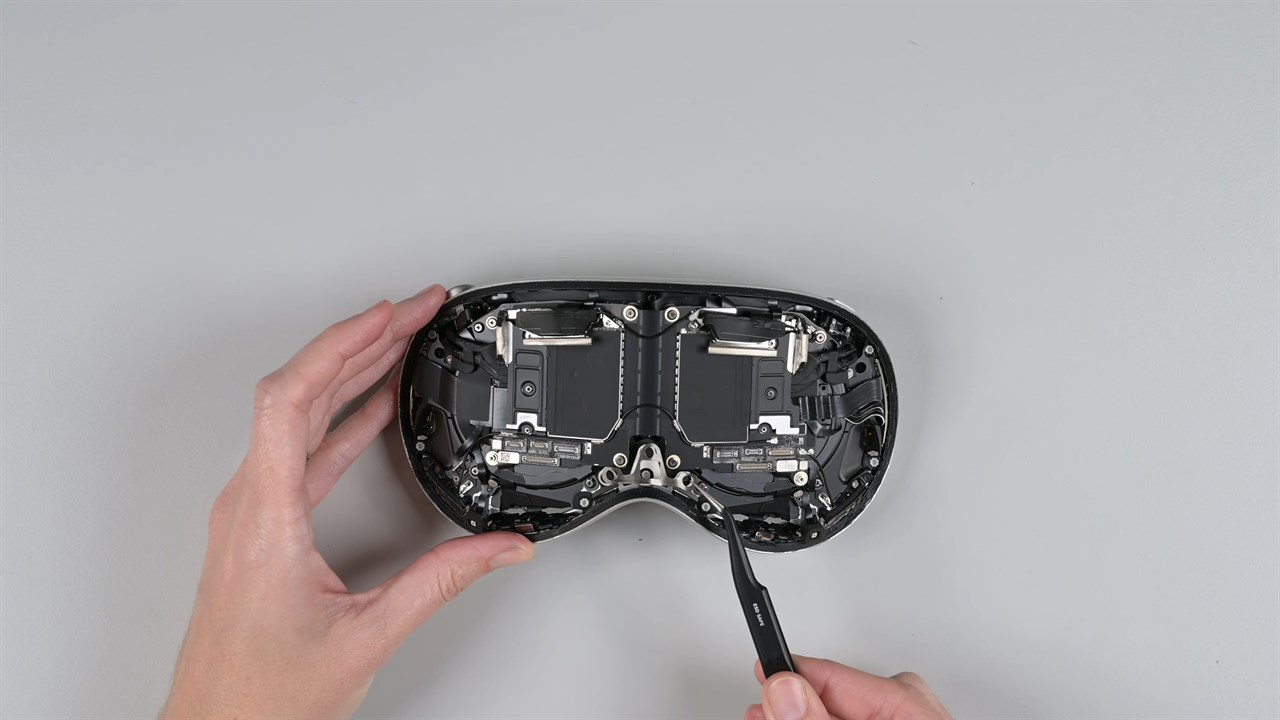 kính thực tế ảo apple vision khó sửa chữa